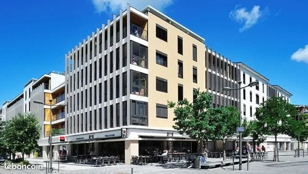 TASSIN LA DEMI-LUNE - T4 DUPLEX 85 m² + GARAGE + BALCON