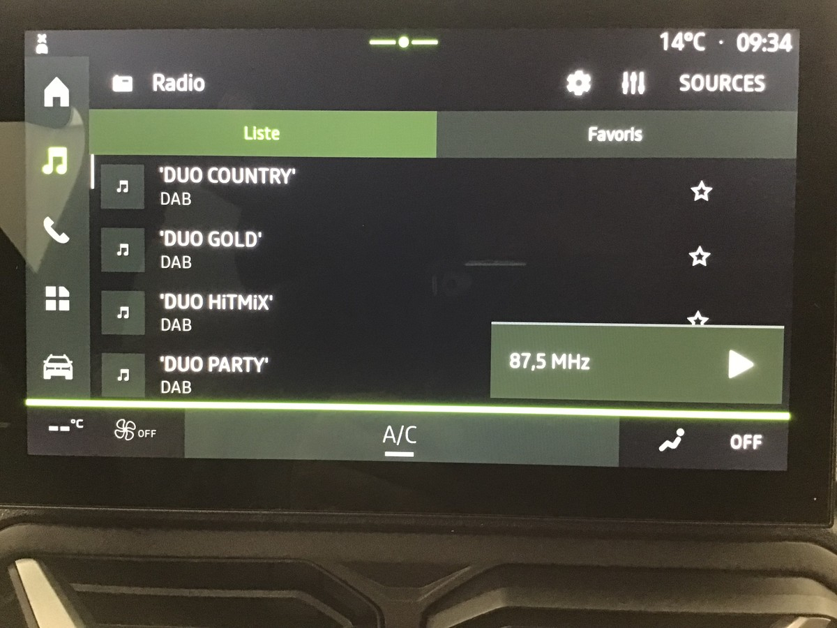 Dacia Duster — photo 18