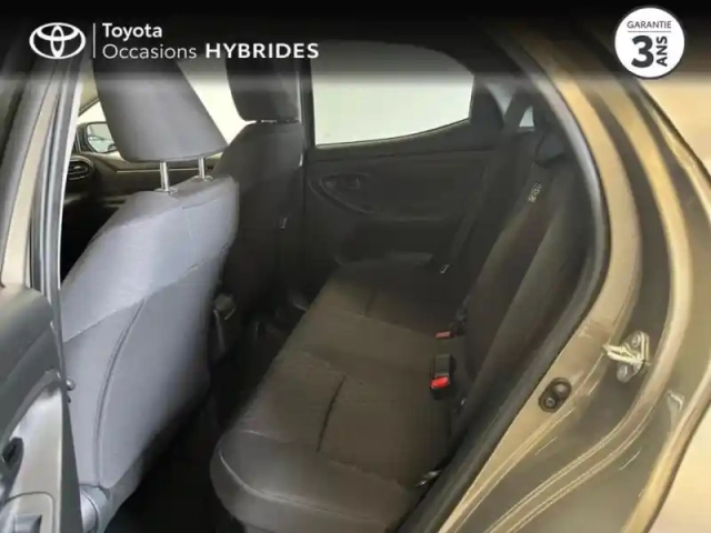 Toyota Yaris 116h design 5p my22 — photo 12