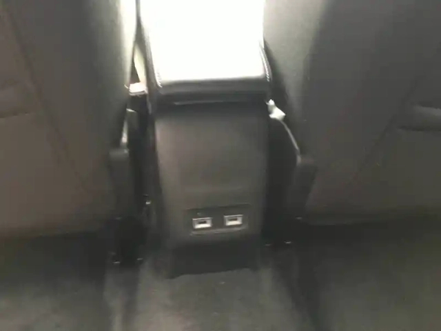 Peugeot 2008 puretech 130 s&amp;s bvm6 — photo 12