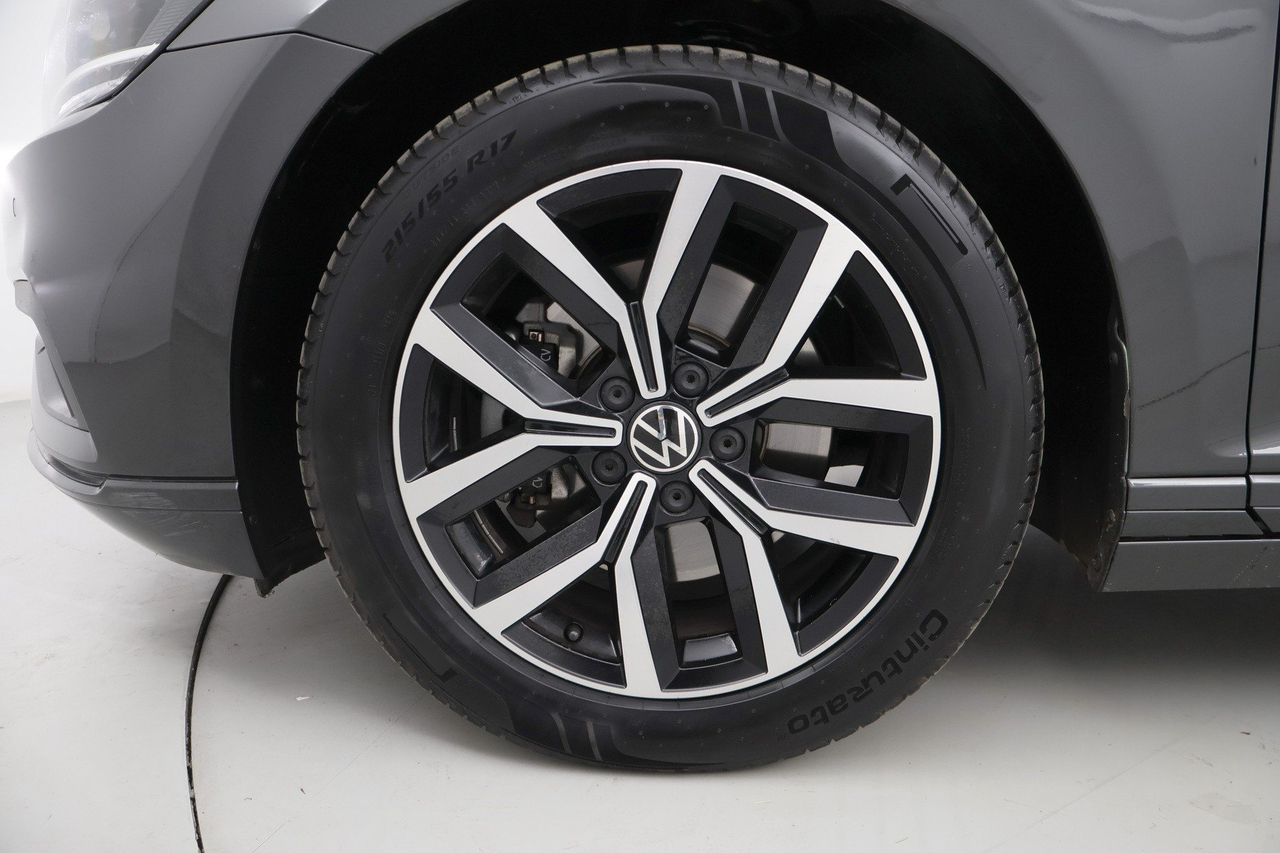 Volkswagen Passat SW — photo 10