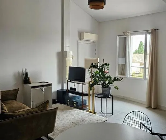 Location Appartement T2 47m2 climatisé - Redessan