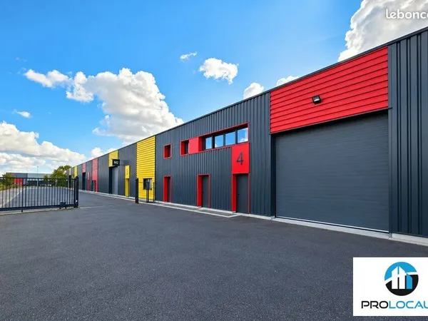 LOCAL D'ACTIVITE 208 m² CAMON