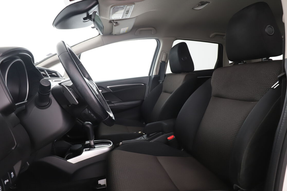 Honda Jazz 1.3 i-VTEC Executive CVT — photo 9