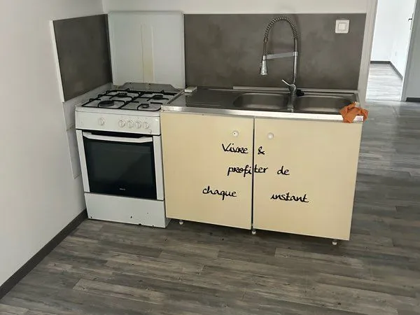 Apparemment à louer