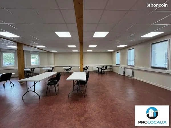 Bureaux 114 m² SAINT MAXIMIN