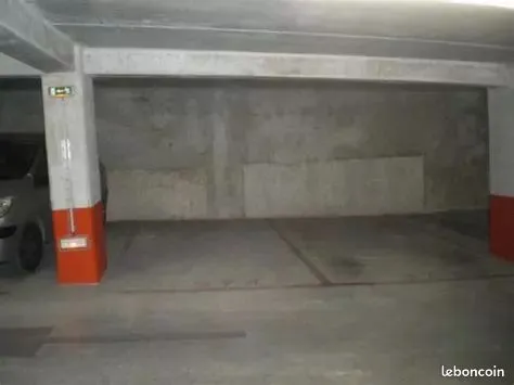 Location parking Charpennes