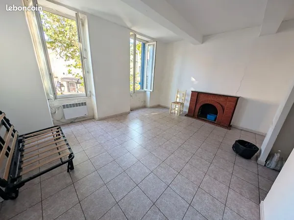Studio 1 pièce 25 m²