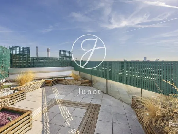 Appartement 8 pièces 331 m²