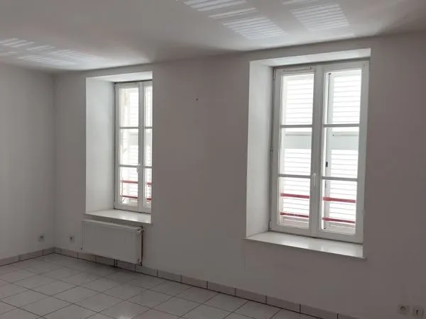 Spacieux F3 lumineux proche centre ville