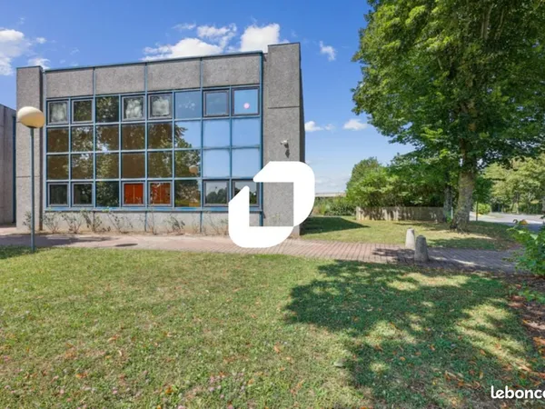 Bureau 546 m²