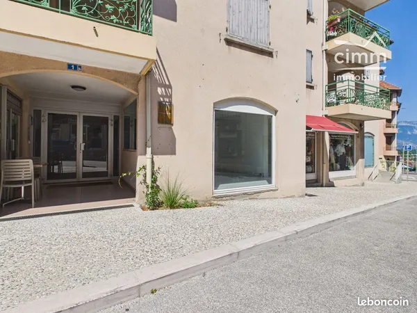Local 26 m² Tullins