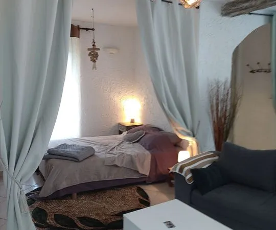 Studio de 45m2 à louer sur Clans