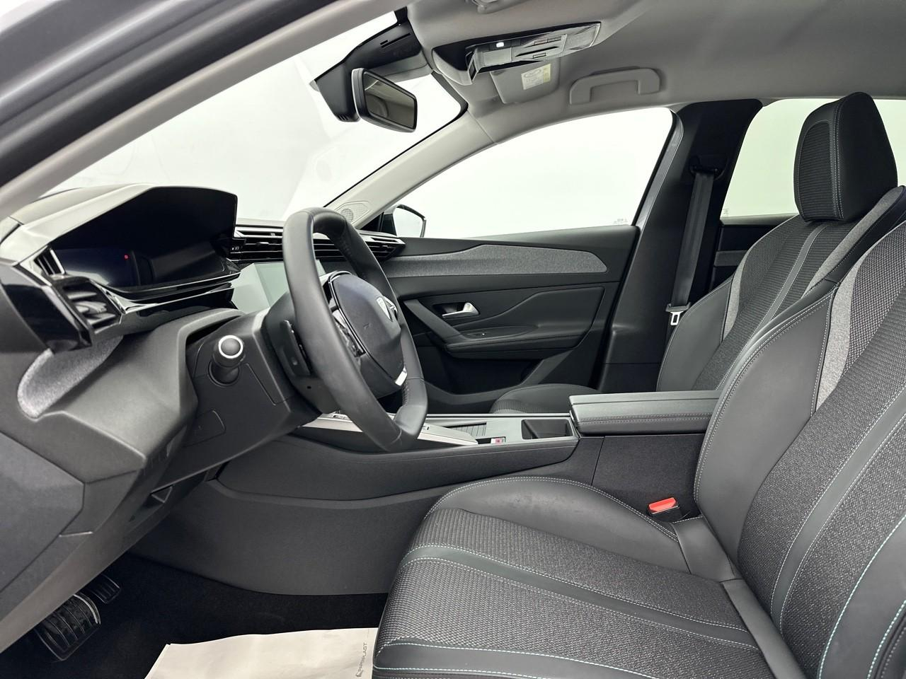 Peugeot 308 hybrid 145 e-dcs6 allure — photo 10