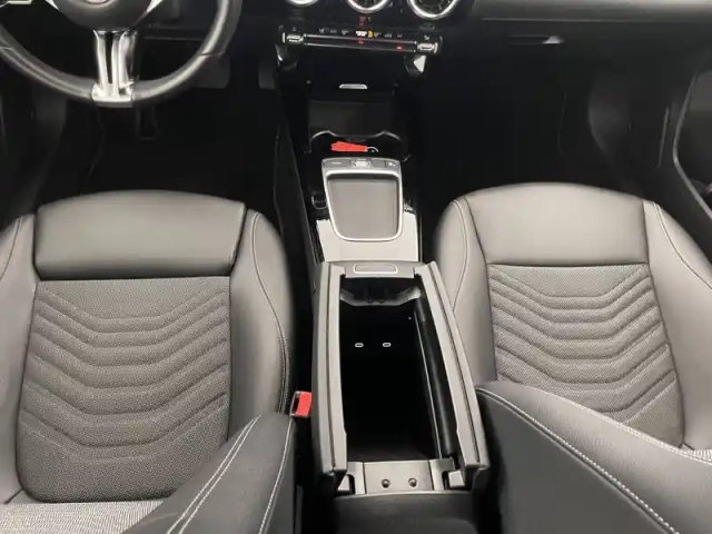 Mercedes Classe A 180 d 8g-dct — photo 93