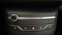 Peugeot 308 1.2 PureTech 130ch E6.3 S&S Allure — photo 26