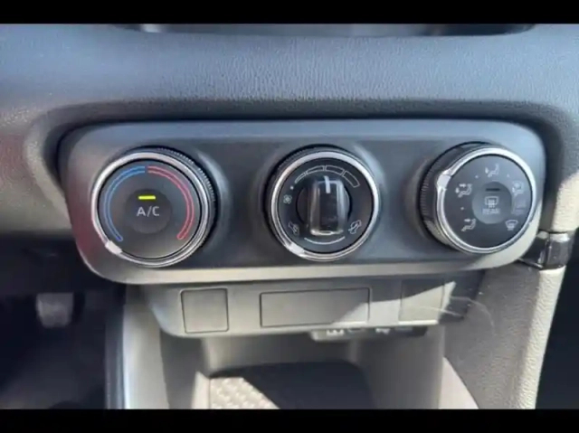 Toyota Yaris 120 vvt-i dynamic business 5p mc24 — photo 15