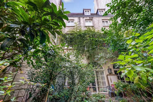 Appartement 5 pièces 337 m²