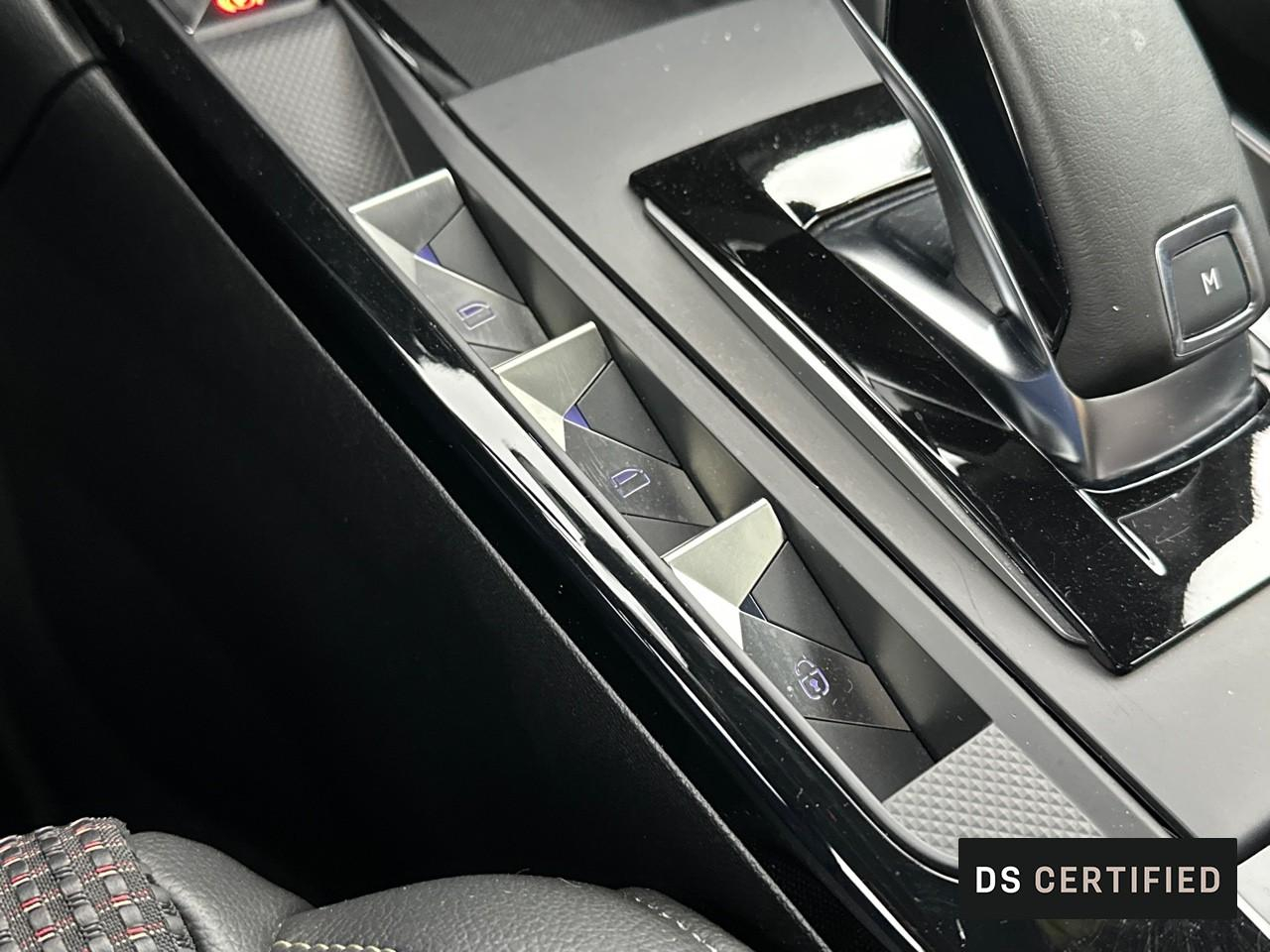Ds Ds 3 crossback puretech 155 eat8 performance line+ — photo 31