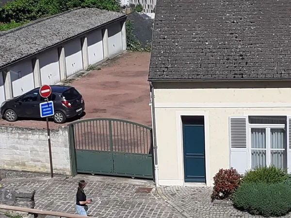 Garage sécurisé ville haute
