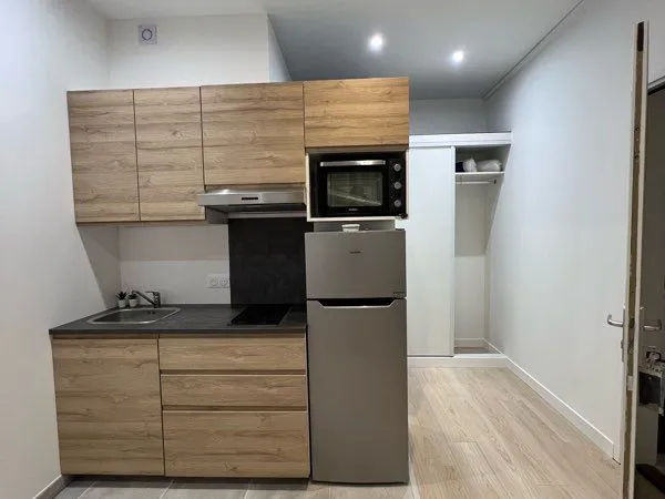 Studio meublé - Pringy (77310)