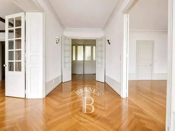 Appartement 5 pièces 160 m²