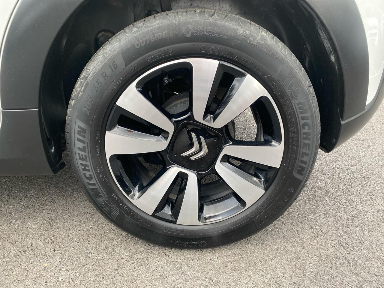 Citroën C3 1.2 puretech 83ch s&s shine — photo 11