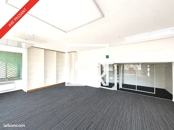 Local commercial 147 m² CHAMALIÈRES