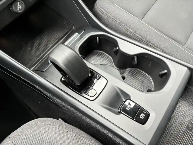 Volvo Xc40 t4 recharge 129+82 ch dct7 — photo 19