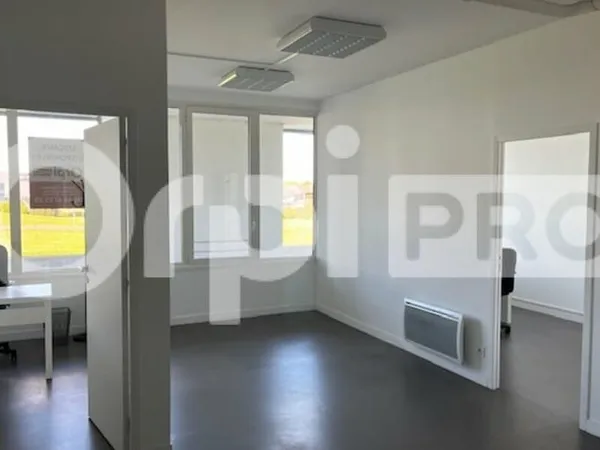 Bureaux 1 pièce 61 m²