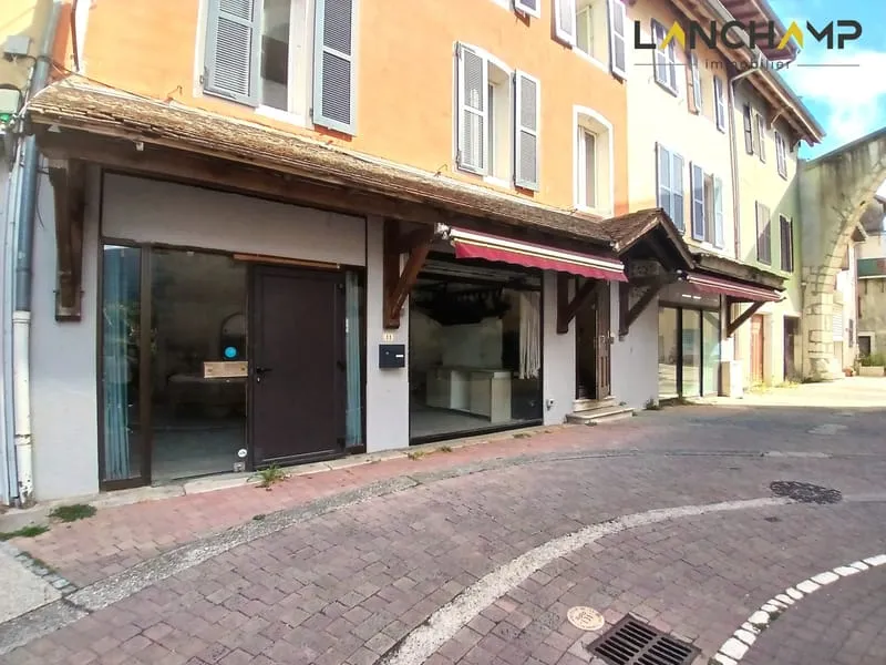 Photo 1