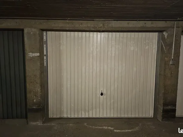 Garage souterrain sécurisé