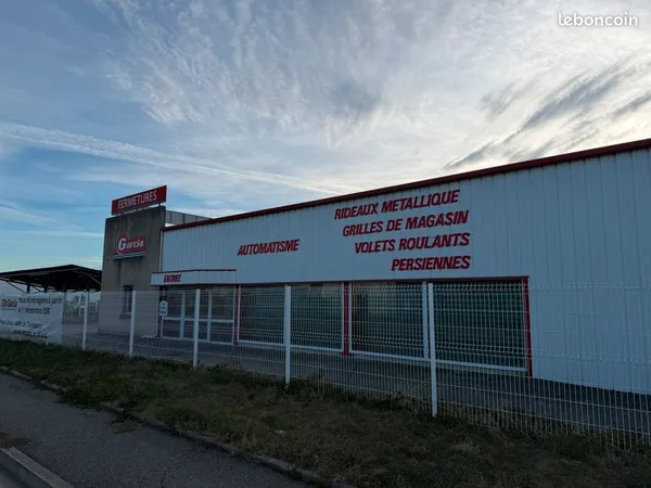 Location locale professionnel