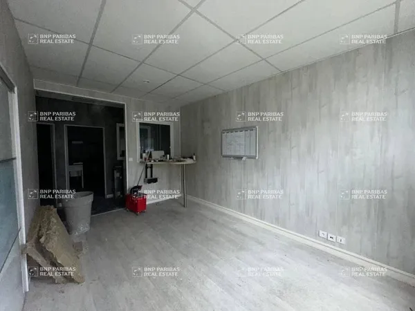 Bureaux 120 m²
