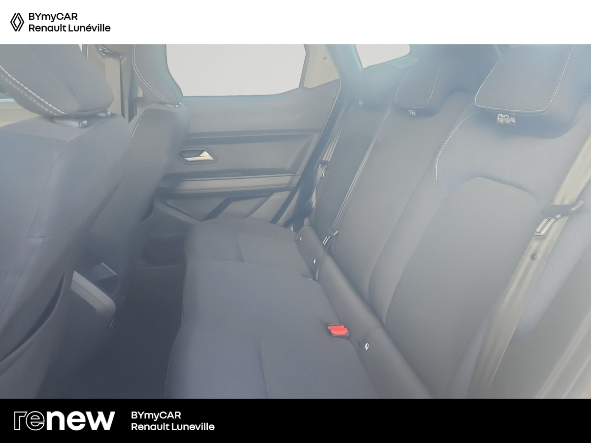 Dacia Duster Hybrid 140 — photo 12