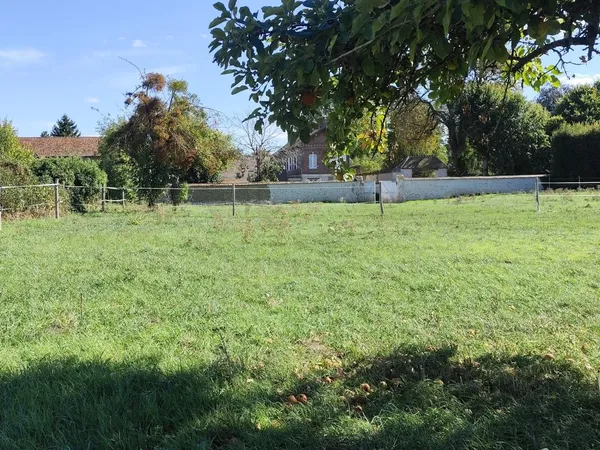 Terrain 932 m²