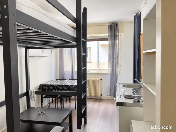 Rennes - Quartier Thabor | Meublé avec kitchenette et lit en mezzanine - 400 charges comprises