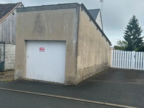 Stationnement Location Loué 8000€