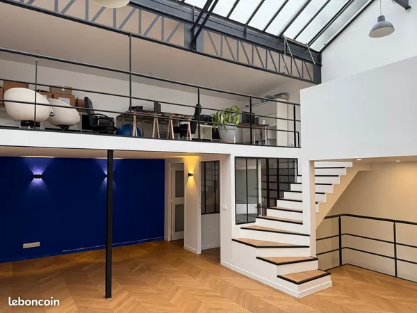Loft-bureau 130 m² rénové avec terrasse - Bagneux (proche Paris/Périph)