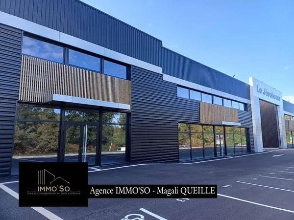 Local commercial 183 m²