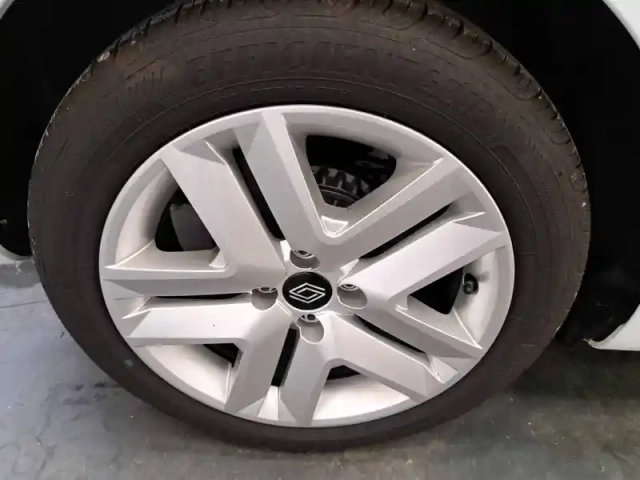 Renault Clio eco-g 100 gsr2 — photo 14
