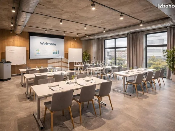 Bureau 239 m²