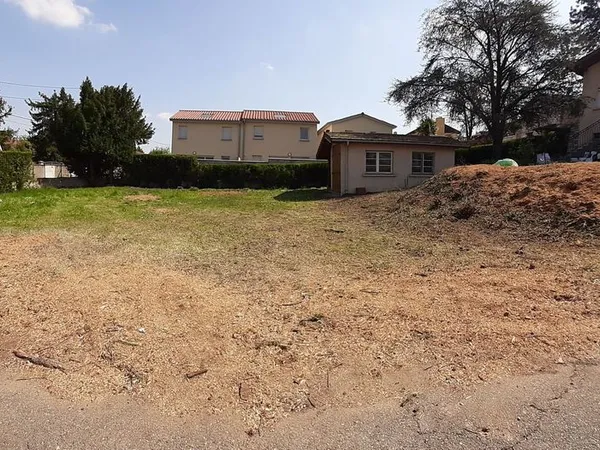 Terrain 625 m² TERNAY