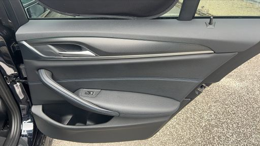 BMW Serie 5 520d 190 Mild Hybrid BVA - M Sport – 2021 – 127453 km – Diesel – Boîte Automatique — photo 10