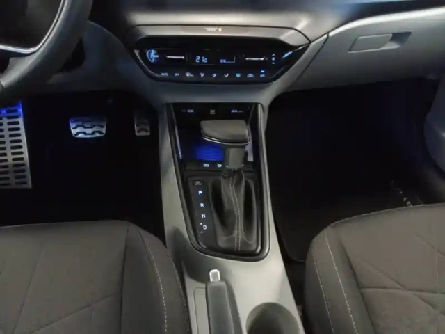 Hyundai Bayon 1.0 t-gdi 100 dct-7 hybrid 48v — photo 6