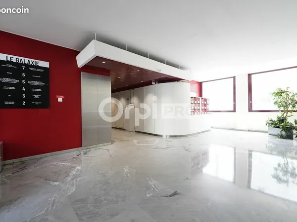 Bureau 63 m²