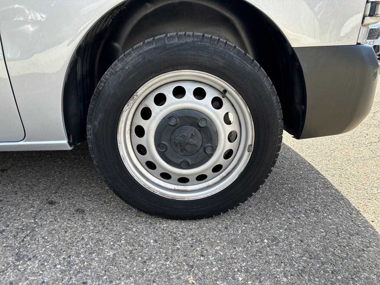 Peugeot Expert standard 2.0 bluehdi 120ch s&s asphalt — photo 12