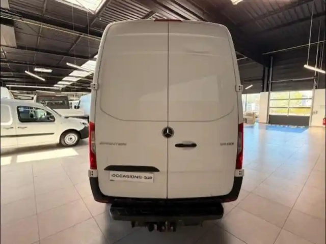 Mercedes Sprinter fg 311 cdi 39 3t5 first 12m3 (16666?ht) — photo 6
