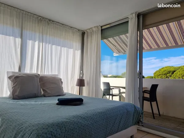 Studio 1 pièce 25 m²