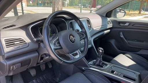 Renault Megane 1.2 TCe 100 Energy - Limited – 2017 – 146872 km – Essence – Boîte Manuelle — photo 24